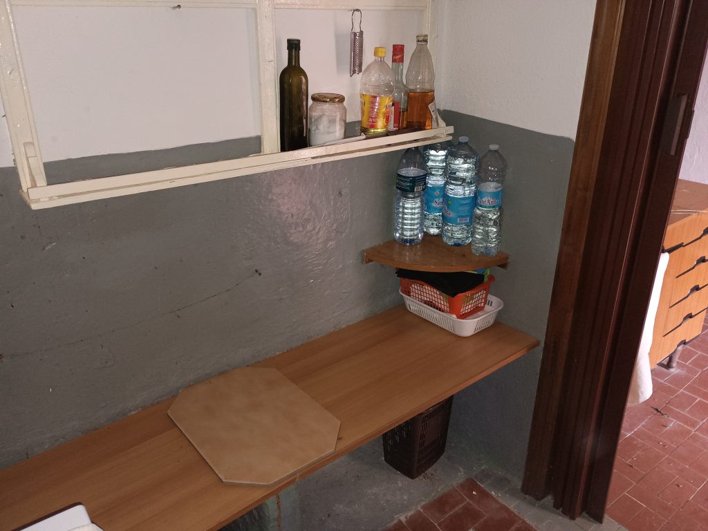 Casa indipendente con terreno e garage (c.da Mirricchio, 3-4)