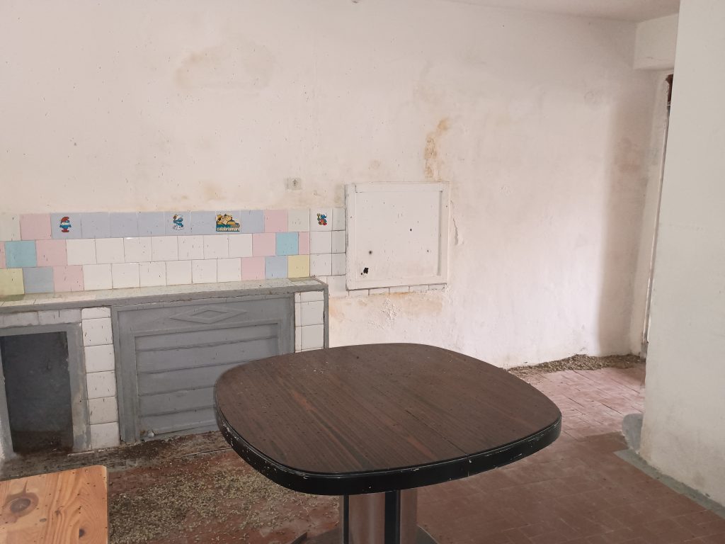 Casa indipendente con terreno e garage (c.da Mirricchio, 3-4)