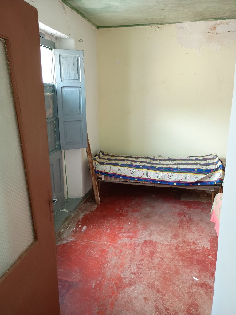 Casa indipendente con terreno e garage (c.da Mirricchio, 3-4)