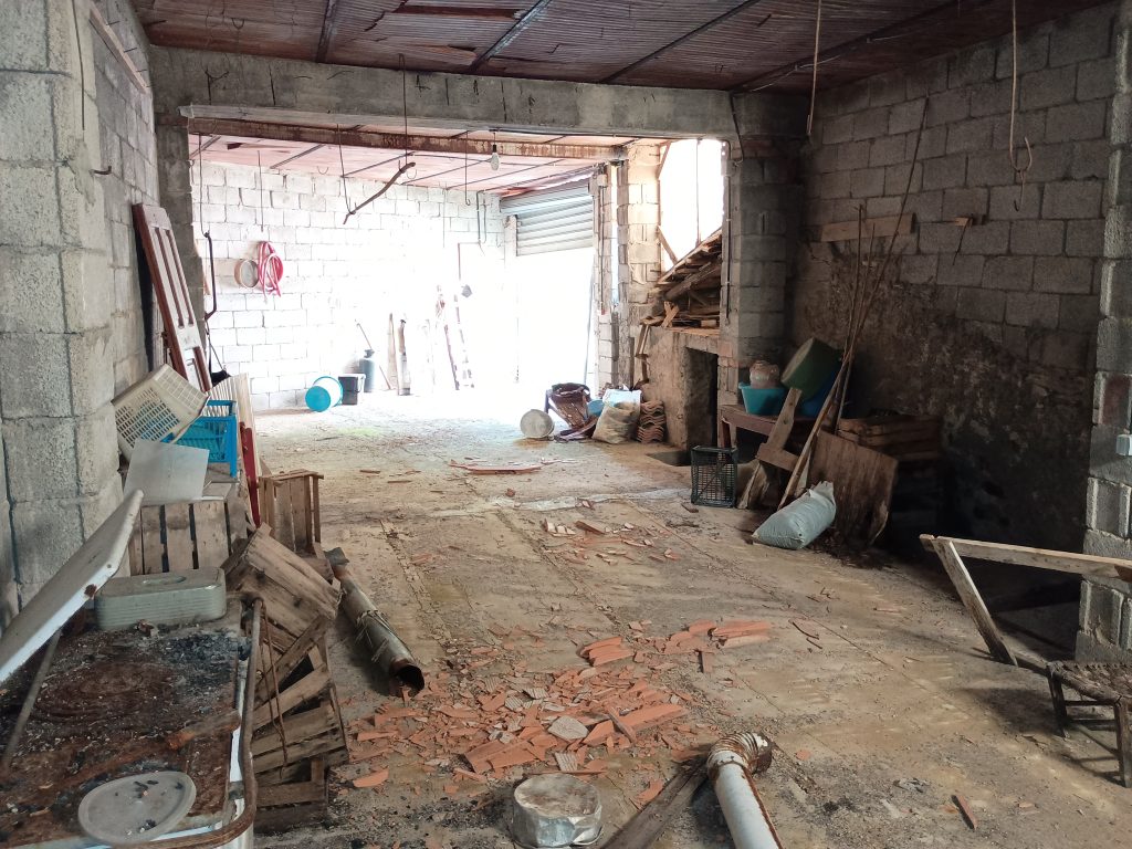 Casa indipendente con terreno e garage (c.da Mirricchio, 3-4)