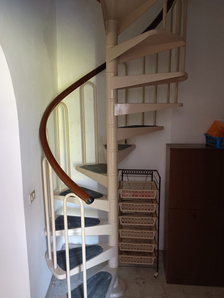 Casa indipendente nel centro storico (via Prati, 3)