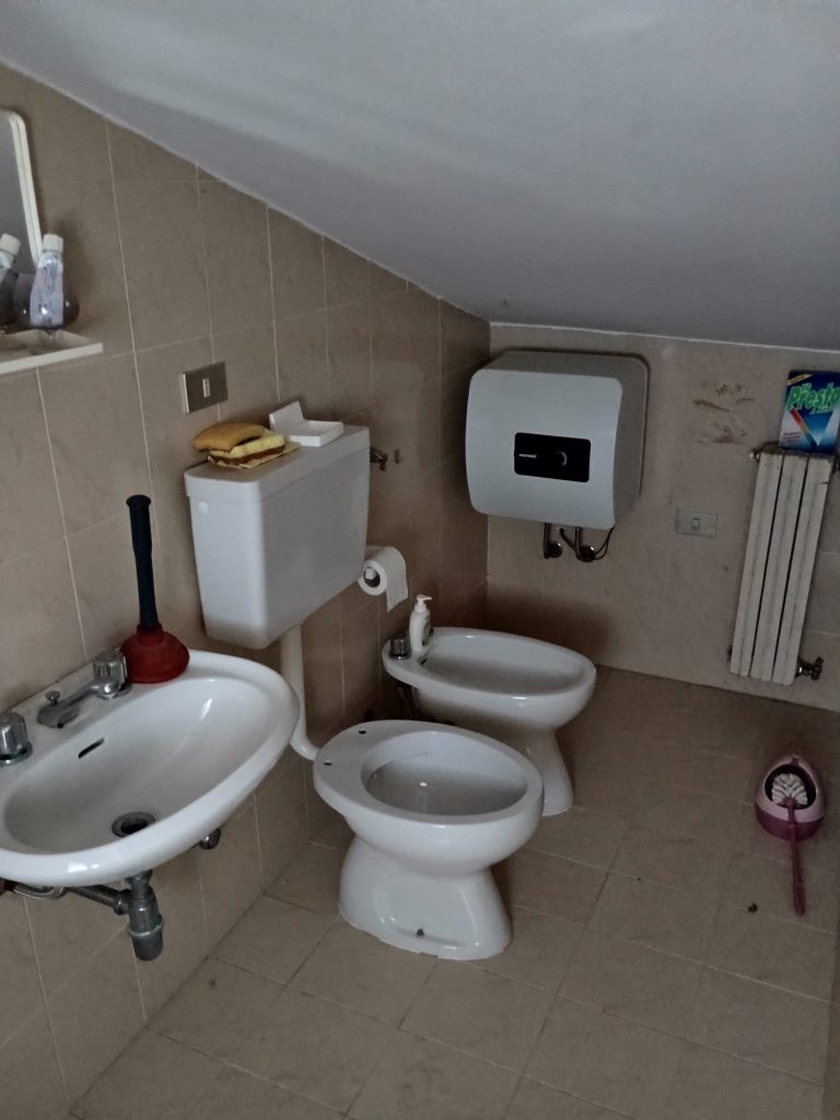Casa indipendente nel centro storico (via Prati, 3)