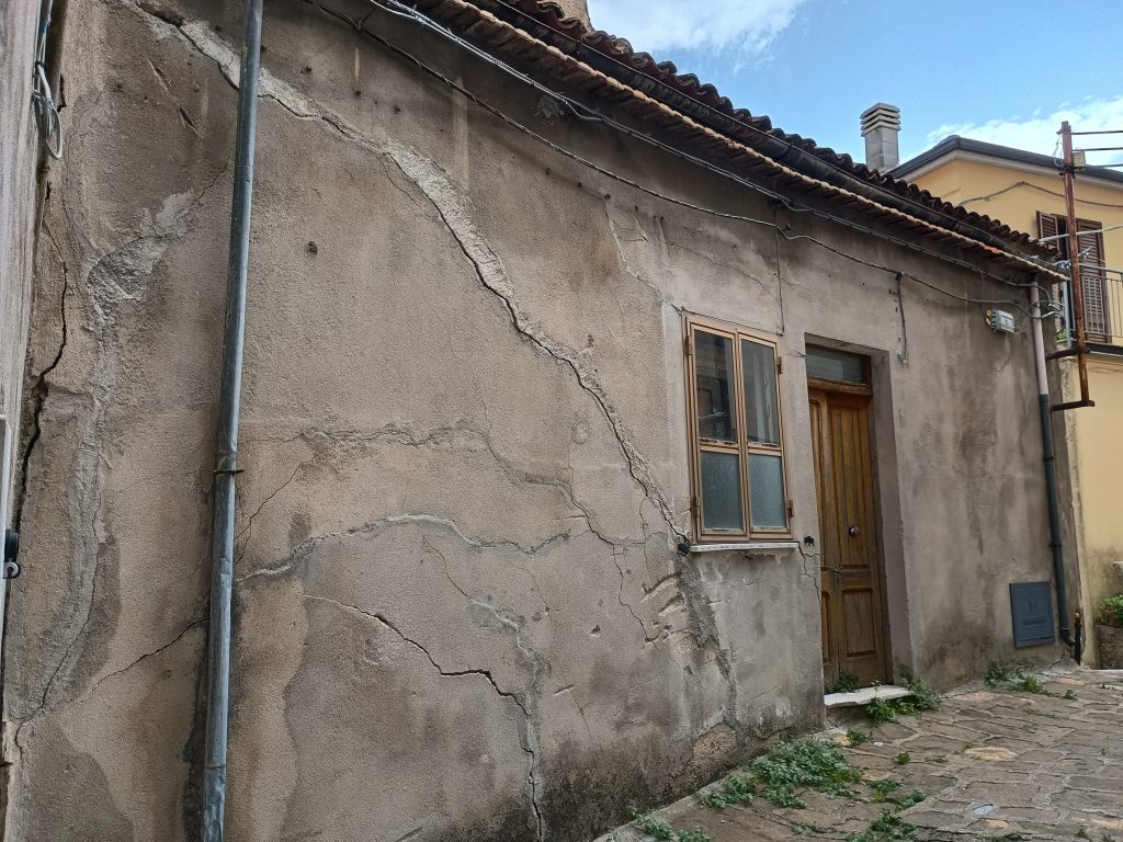 Detached house in the historic center (via Tacito, 1)