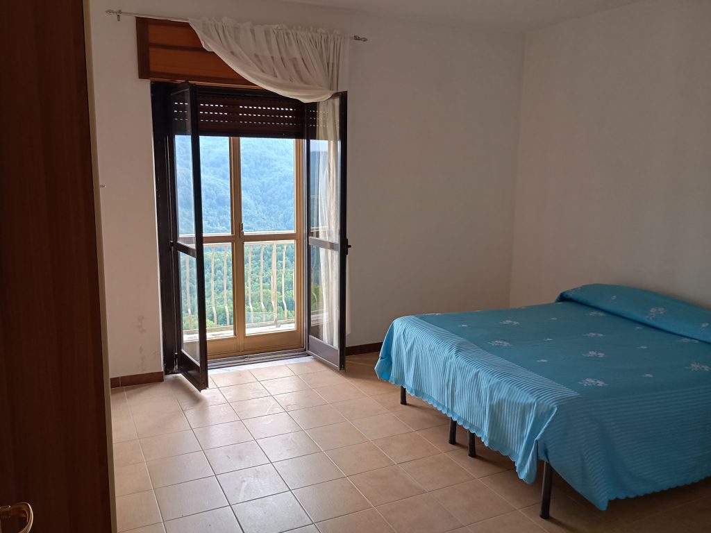 Casa indipendente nel centro urbano (via Zanardelli, 15)