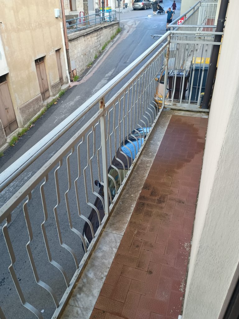 Casa indipendente nel centro urbano (via Zanardelli, 15)