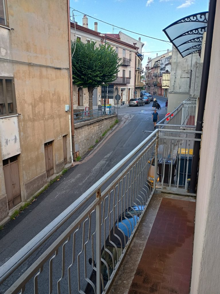 Casa indipendente nel centro urbano (via Zanardelli, 15)