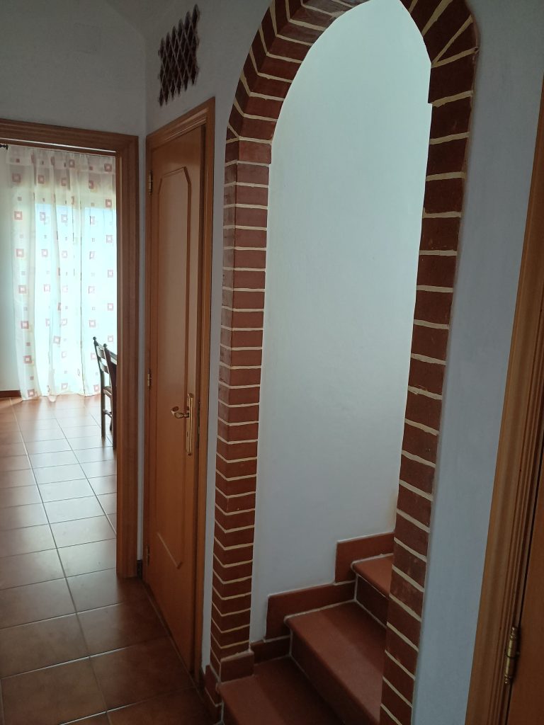 Casa indipendente nel centro urbano (via Zanardelli, 15)