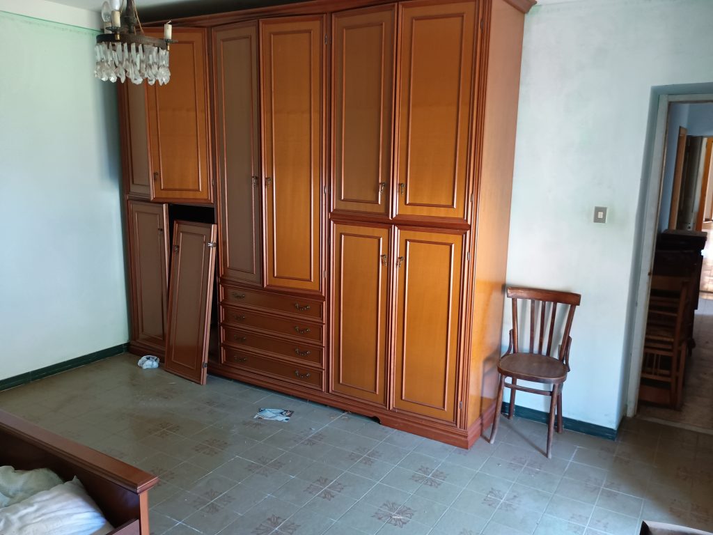 Casa indipendente con garage e terreno (c.da Lucarelli, 53)