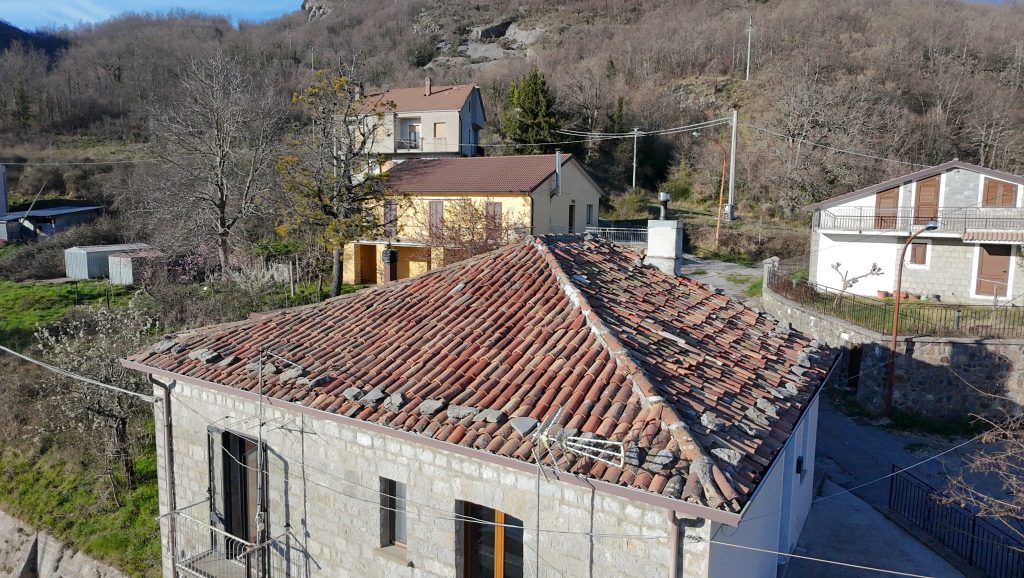 Casa indipendente con garage (c.da Iannazzo, 10)