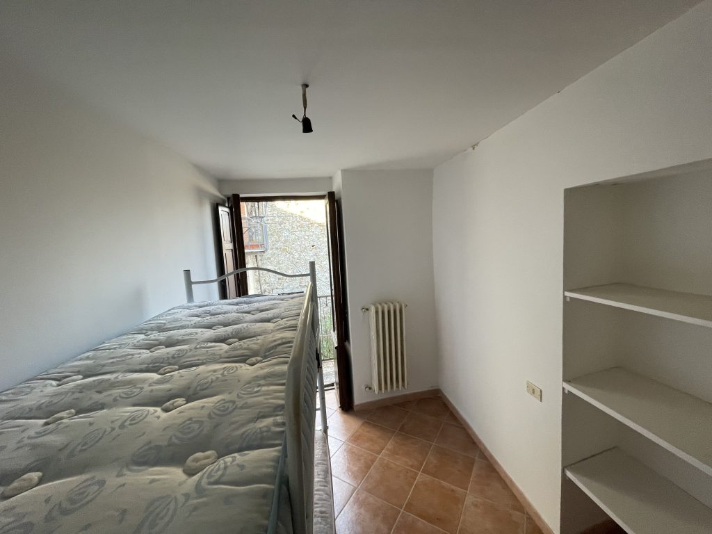 Casa indipendente nel centro storico (via Giotto, 12)