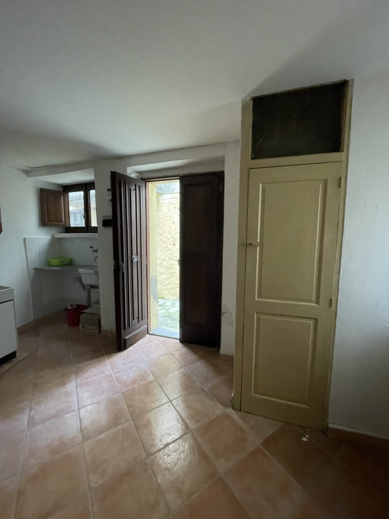 Casa indipendente nel centro storico (via Giotto, 12)