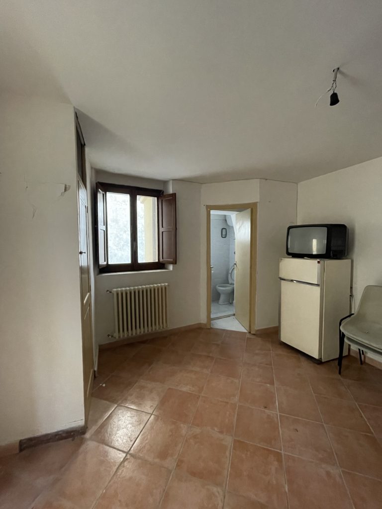 Casa indipendente nel centro storico (via Giotto, 12)