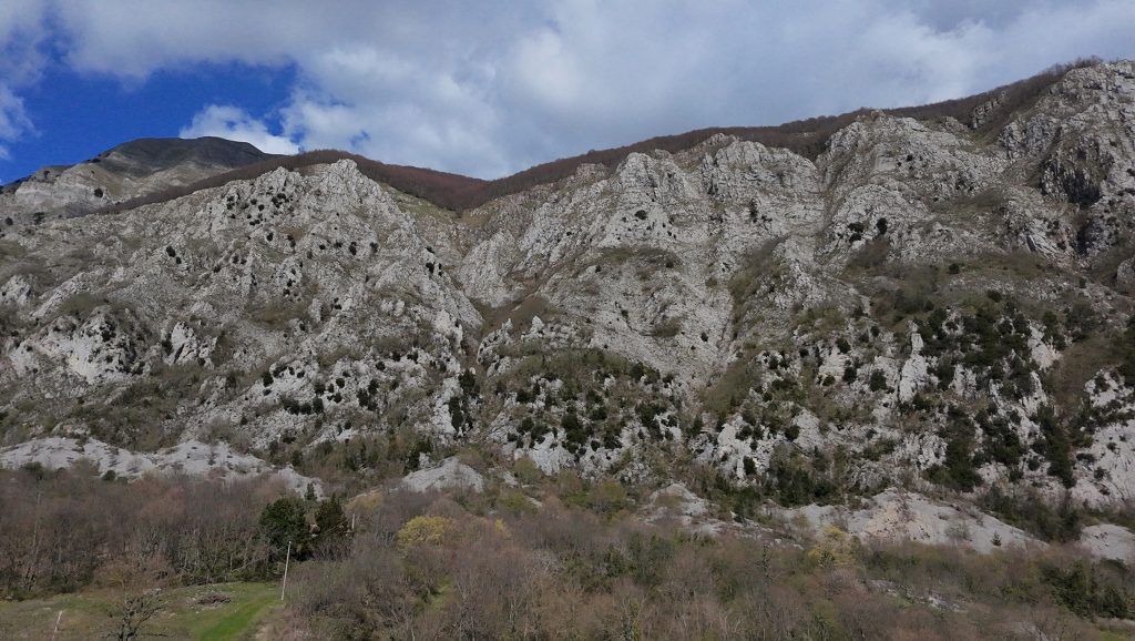 Detached house with land (c.da Piè d’Alpi, 14)