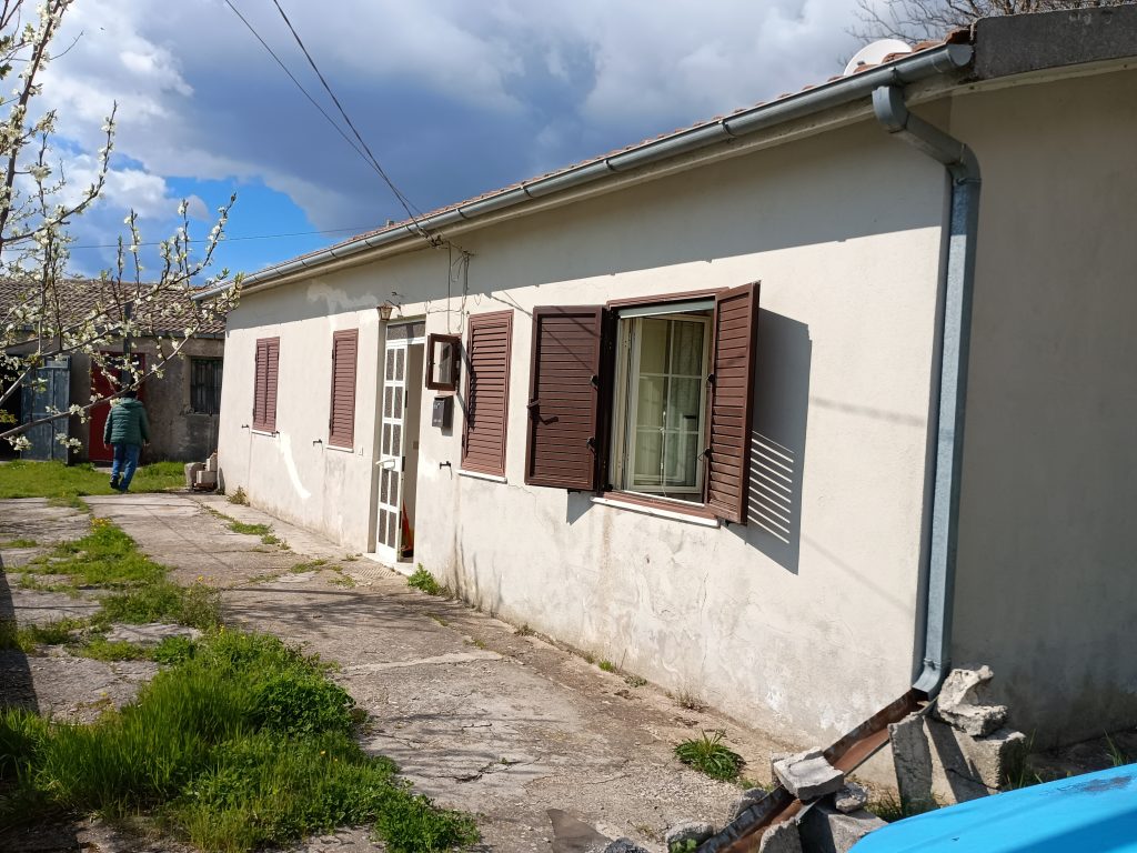 Detached house with land (c.da Piè d’Alpi, 14)