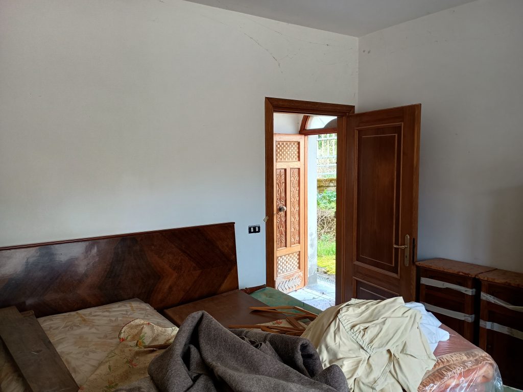 Casa indipendente in c.da Calda (via Pizzo Falcone, 10)