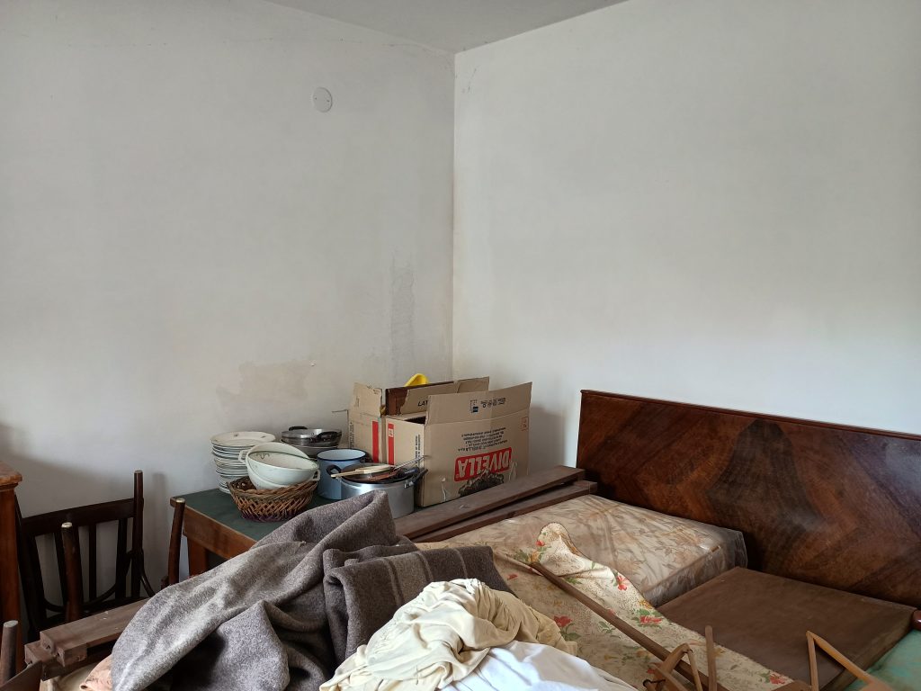 Casa indipendente in c.da Calda (via Pizzo Falcone, 10)