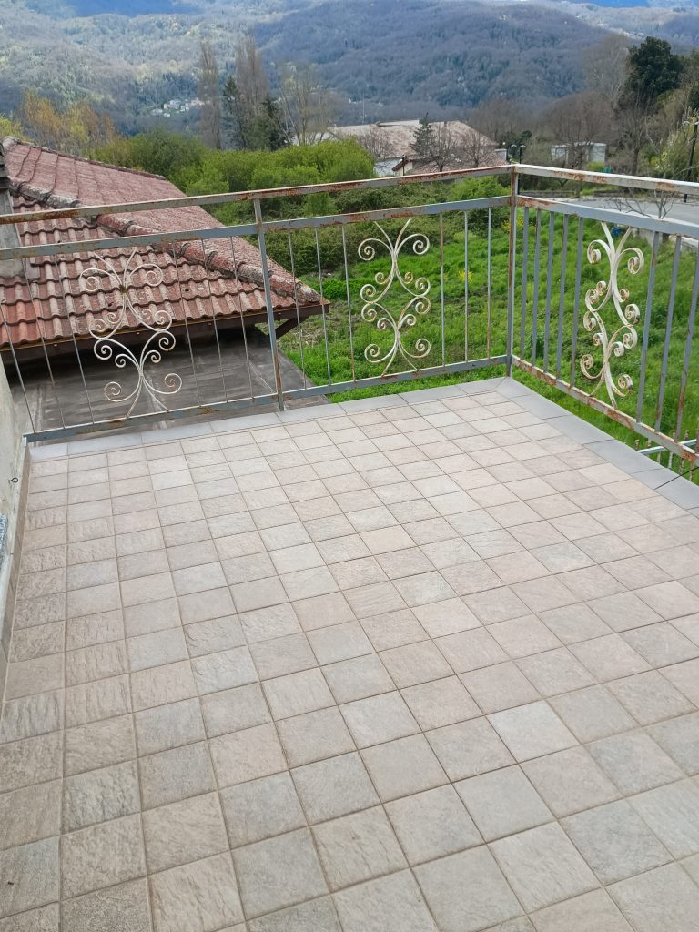 Casa indipendente in c.da Calda (via Pizzo Falcone, 10)