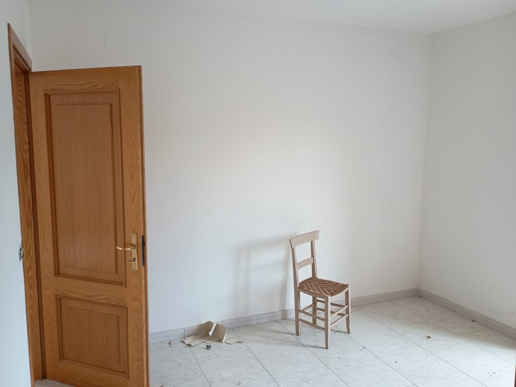 Casa indipendente in c.da Calda (via Pizzo Falcone, 10)