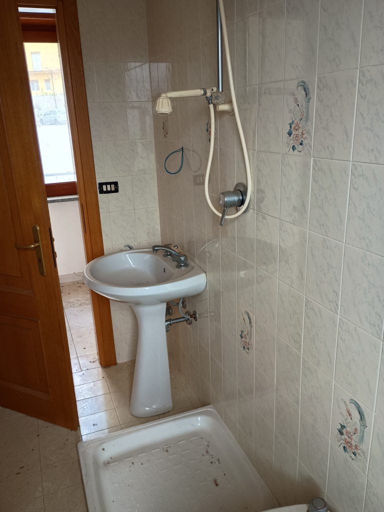 Casa indipendente in c.da Calda (via Pizzo Falcone, 10)