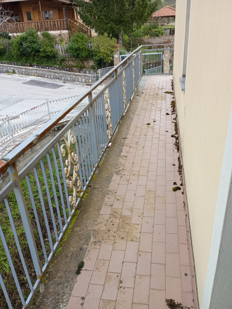 Casa indipendente in c.da Calda (via Pizzo Falcone, 10)