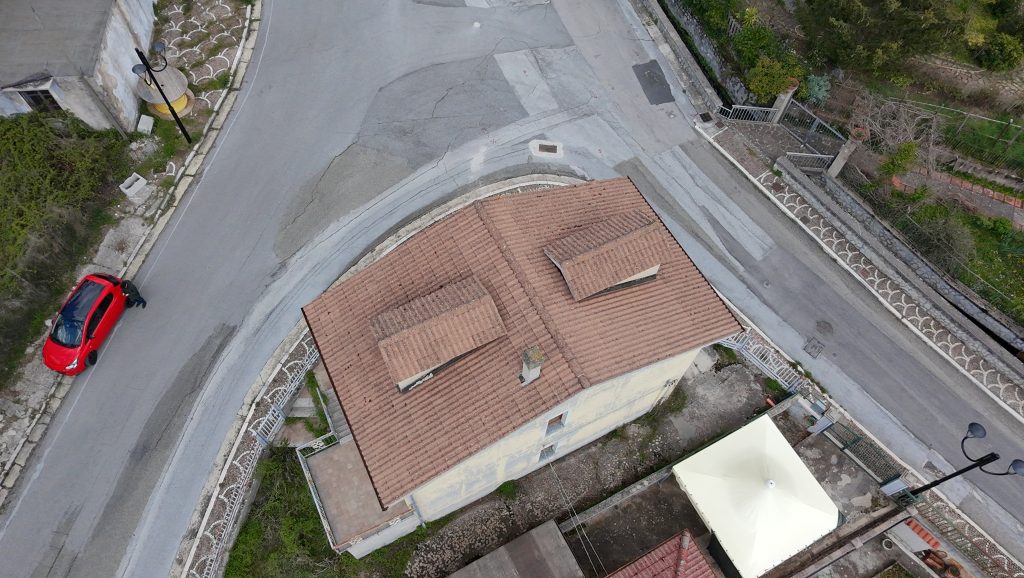 Casa indipendente in c.da Calda (via Pizzo Falcone, 10)