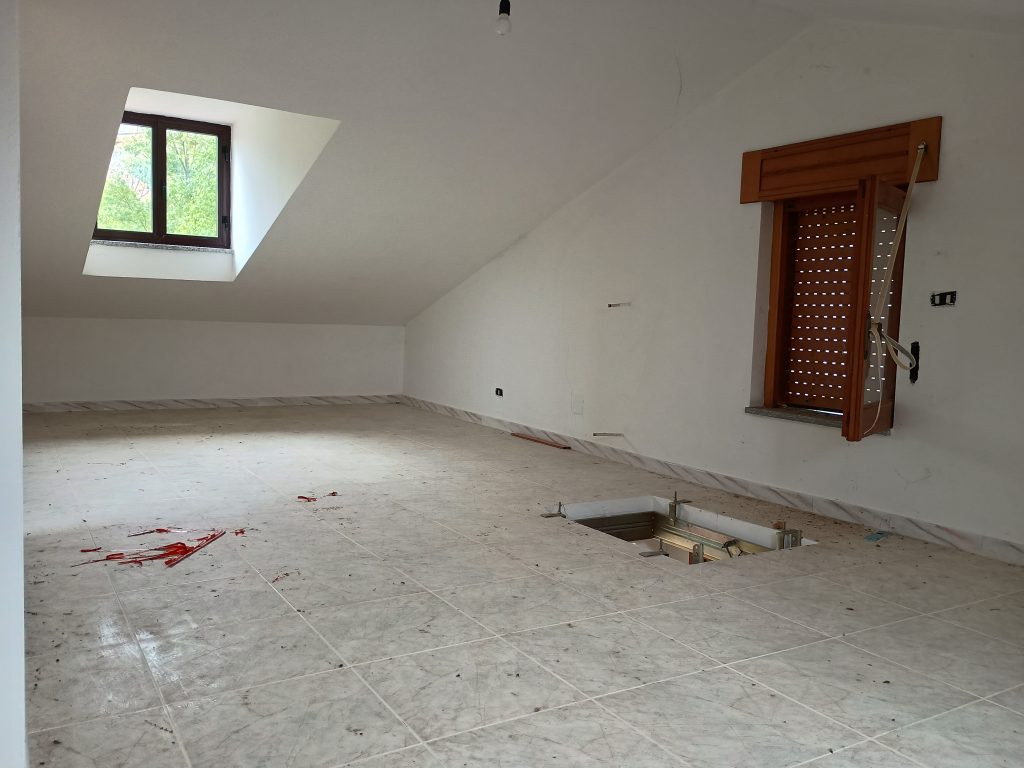 Casa indipendente in c.da Calda (via Pizzo Falcone, 10)