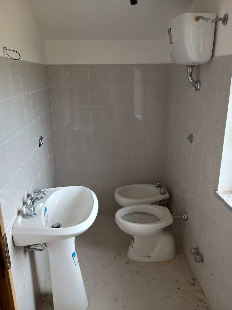 Casa indipendente in c.da Calda (via Pizzo Falcone, 10)