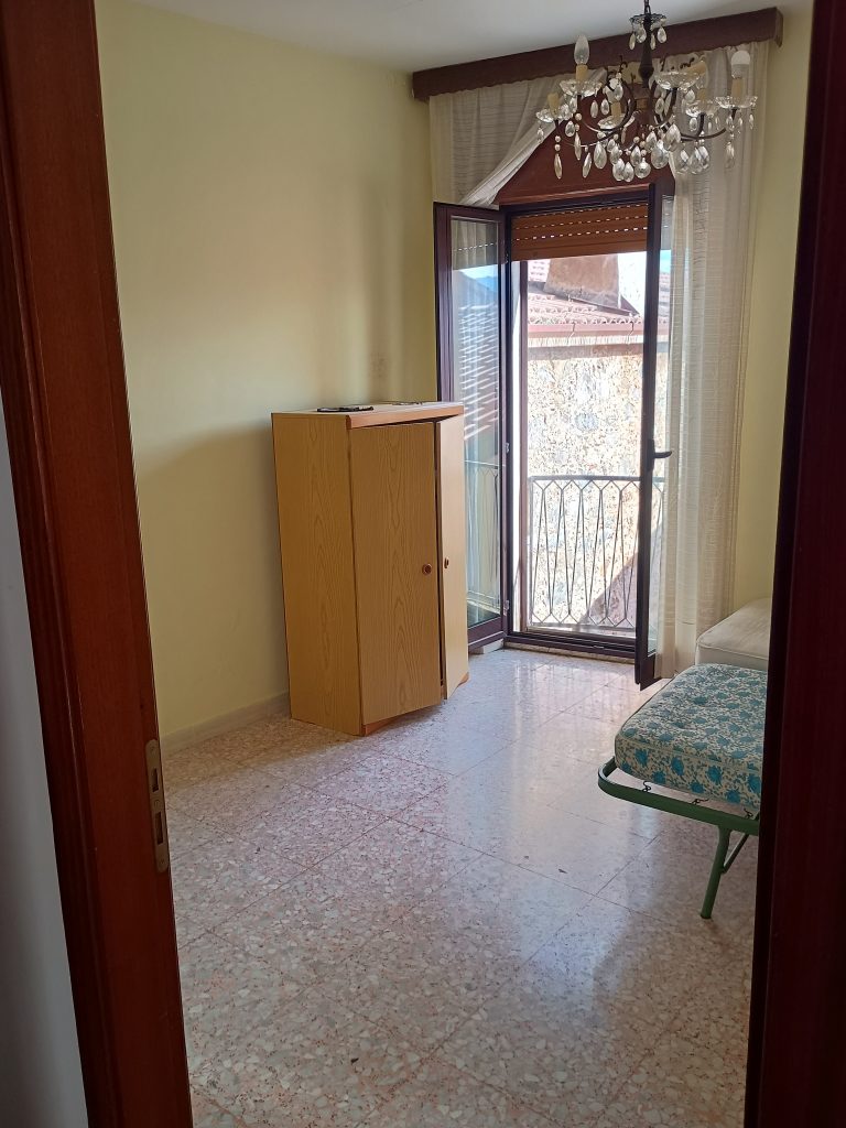 Detached house in the historic center (largo della Libertà, 8)