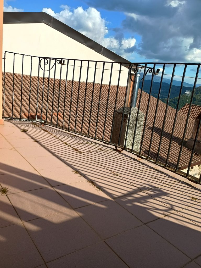 Detached house in the historic center (largo della Libertà, 8)