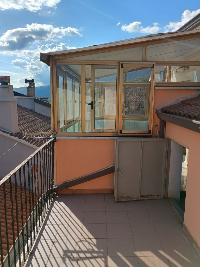 Detached house in the historic center (largo della Libertà, 8)