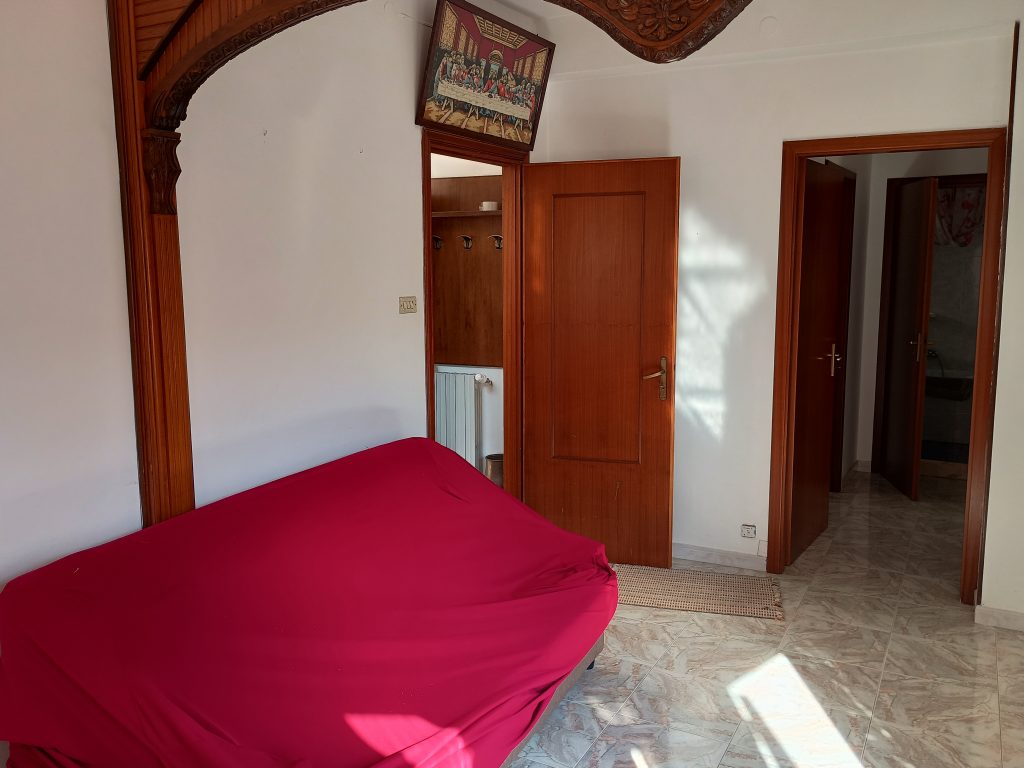 Detached house in the historic center (largo della Libertà, 8)