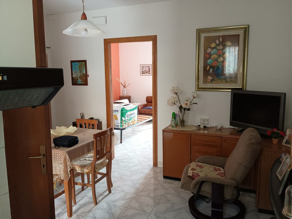 Casa indipendente nel centro urbano (via Boiardo, 9-11)