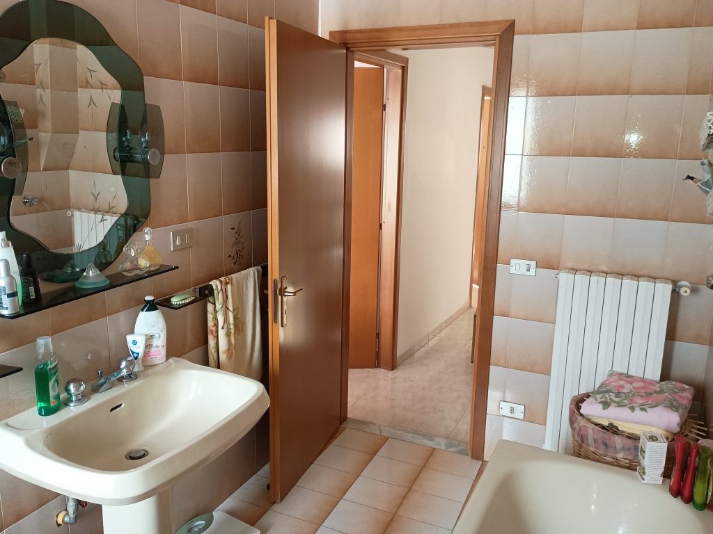 Casa indipendente nel centro urbano (via Boiardo, 9-11)