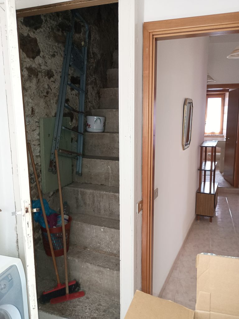 Casa indipendente nel centro urbano (via Boiardo, 9-11)