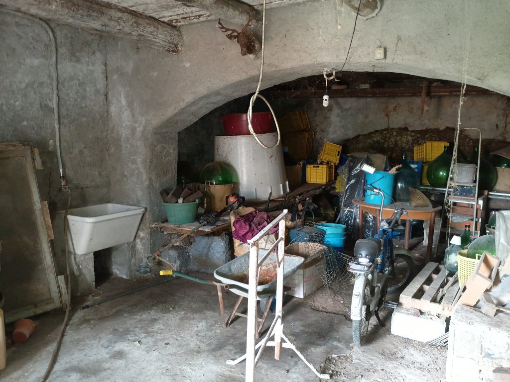 Casa indipendente nel centro urbano (via Boiardo, 9-11)