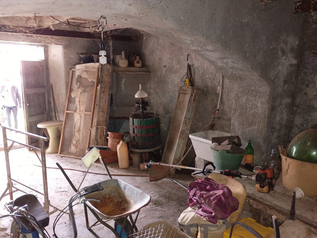 Casa indipendente nel centro urbano (via Boiardo, 9-11)