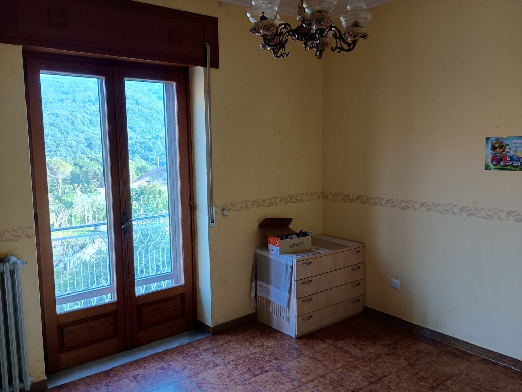 Villa with garage and garden in the thermal area (via Monte Pollino, 27)