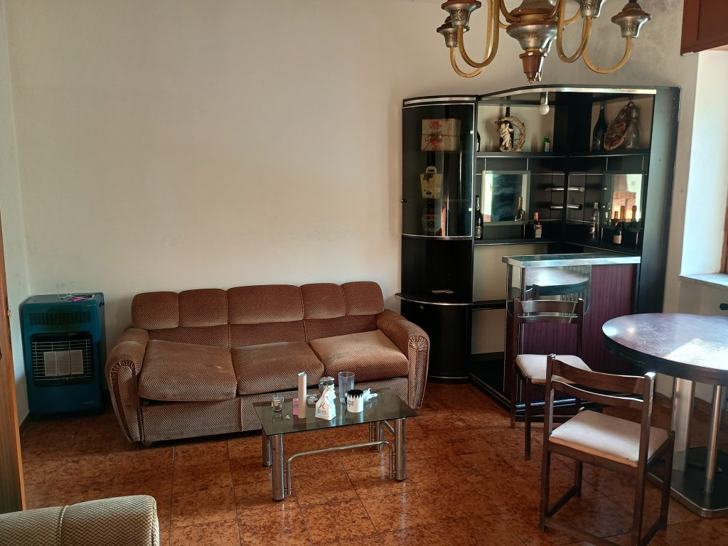 Villa with garage and garden in the thermal area (via Monte Pollino, 27)