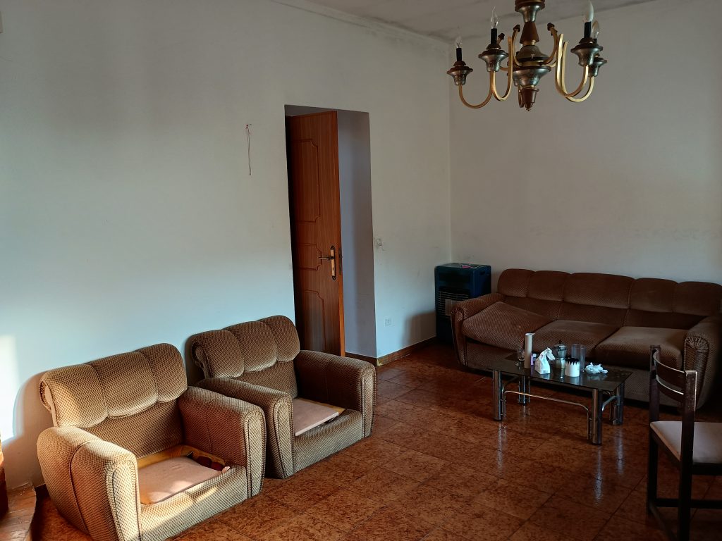 Villa with garage and garden in the thermal area (via Monte Pollino, 27)