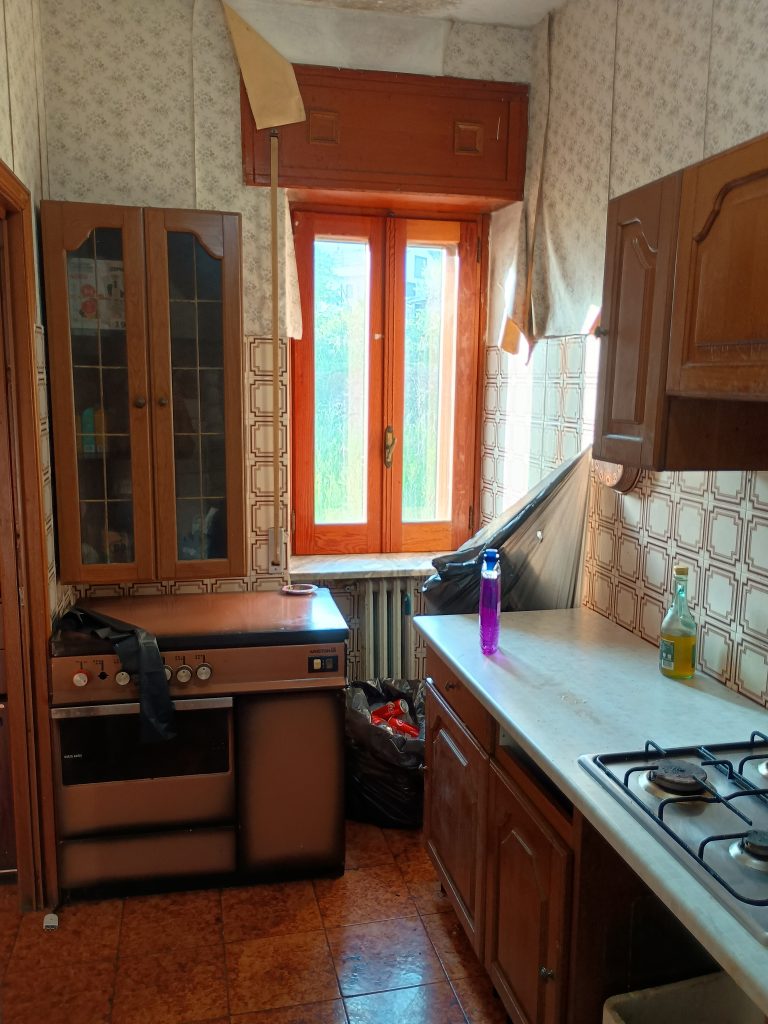 Villa with garage and garden in the thermal area (via Monte Pollino, 27)