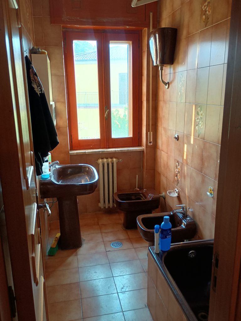 Villa with garage and garden in the thermal area (via Monte Pollino, 27)