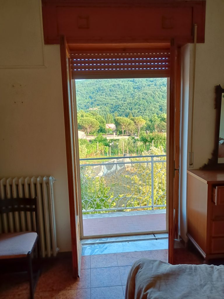 Villa with garage and garden in the thermal area (via Monte Pollino, 27)