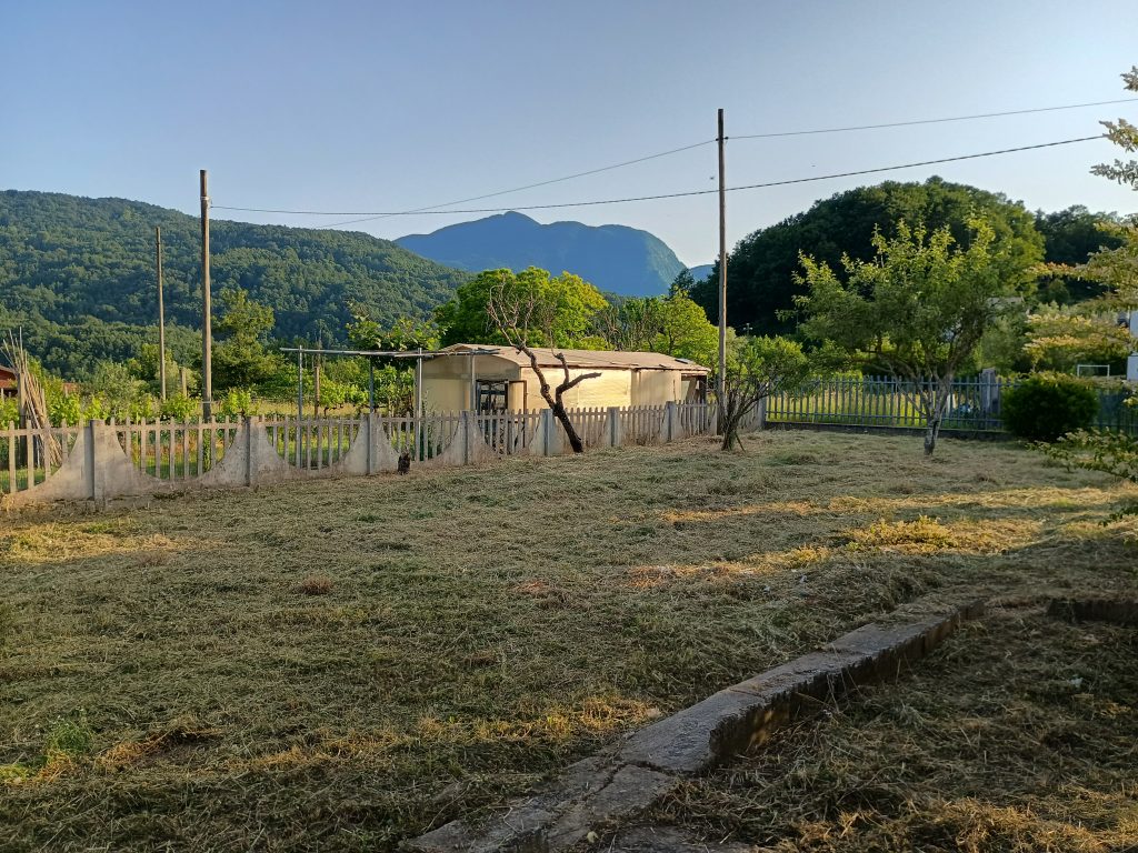 Villa with garage and garden in the thermal area (via Monte Pollino, 27)