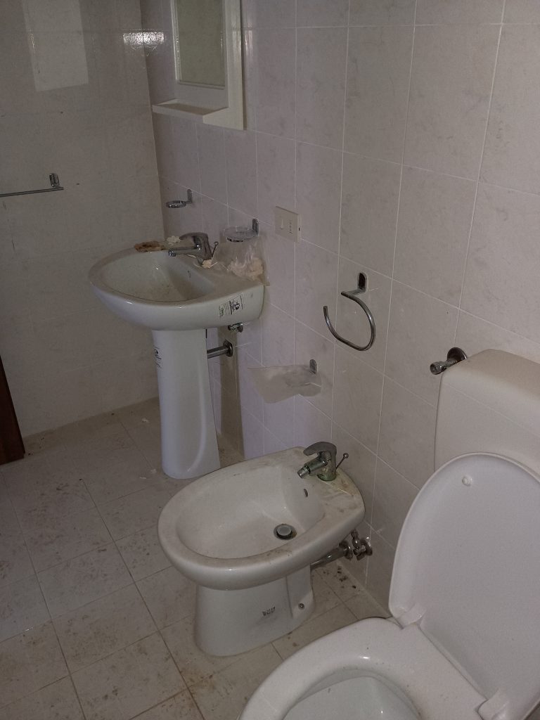 Villa with garage and garden in the thermal area (via Monte Pollino, 27)