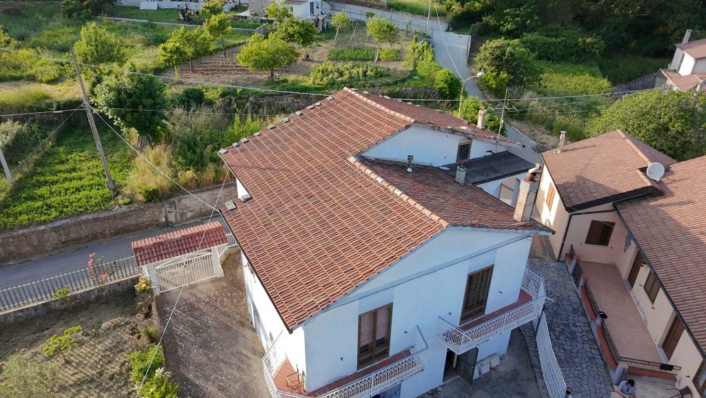 Villa with garage and garden in the thermal area (via Monte Pollino, 27)