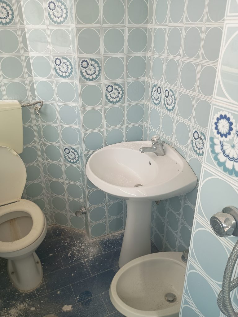 Detached house with garage in the urban centre (piazza Umberto I°, 16)