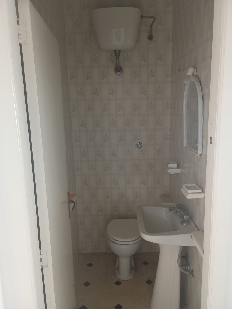 Detached house with garage in the urban centre (piazza Umberto I°, 16)