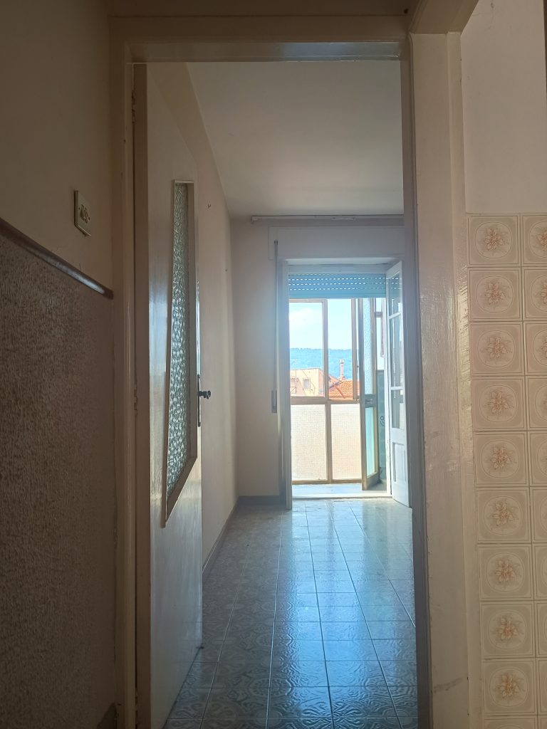 Detached house with garage in the urban centre (piazza Umberto I°, 16)