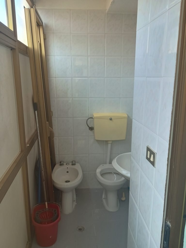 Detached house with garage in the urban centre (piazza Umberto I°, 16)
