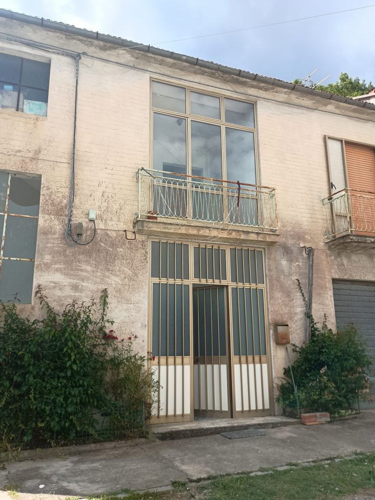 Detached house in Iannazzo hamlet (c.da Iannazzo, snc)